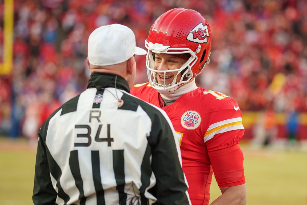Chiefs QB Patrick Mahomes with referee