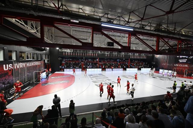 « On est tous sous le coup de l'émotion » : la salle de l'US Ivry Handball endommagée par un incendie