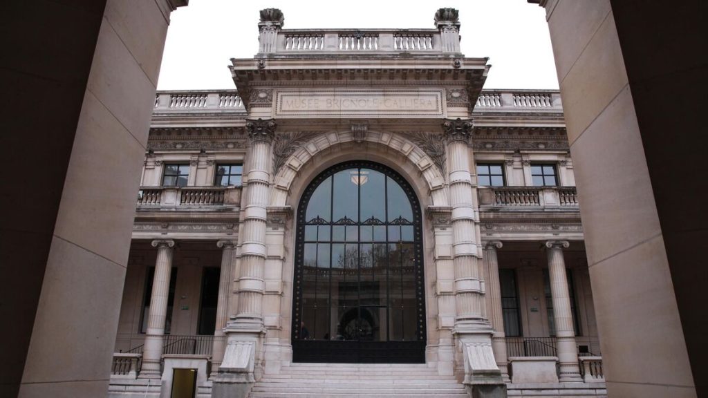 Palais Galliera à Paris : la justice ordonne la réintégration des deux agents exclus depuis deux mois