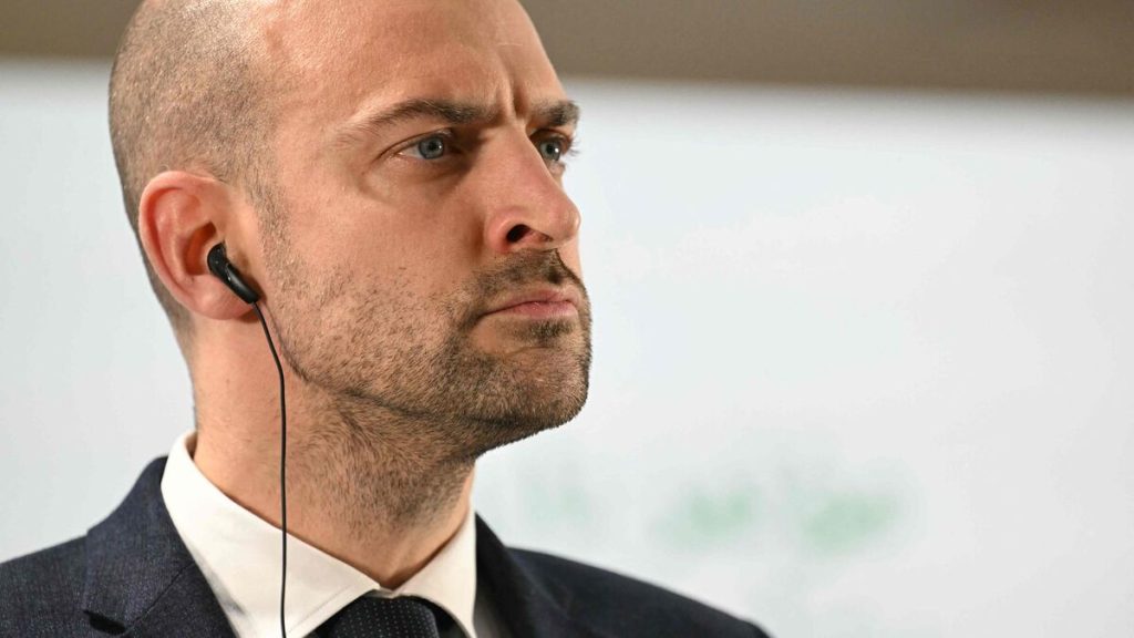 « Personne ne peut imposer » son modèle à l’Europe : la France réplique aux critiques américaines