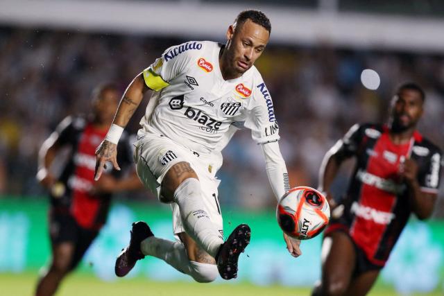 Pour son premier match depuis son retour à Santos, Neymar a assuré le spectacle