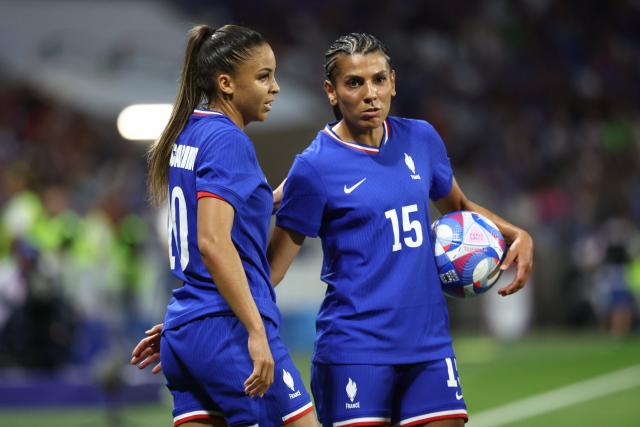 Pourquoi Delphine Cascarino, Kenza Dali et Julie Dufour sont absentes du rassemblement des Bleues