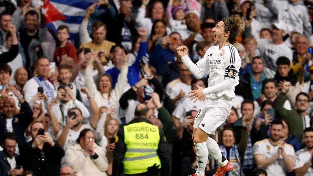 Real Madrid-Gérone (2-0) : le superbe but de Luka Modric permet au Real de rejoindre le Barça en tête de la Liga