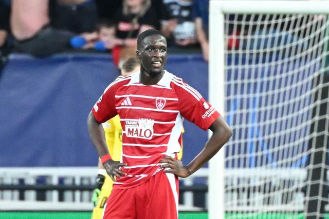 Souffrant des adducteurs et sorti à la pause à Strasbourg, Soumaïla Coulibaly (Brest) rechute