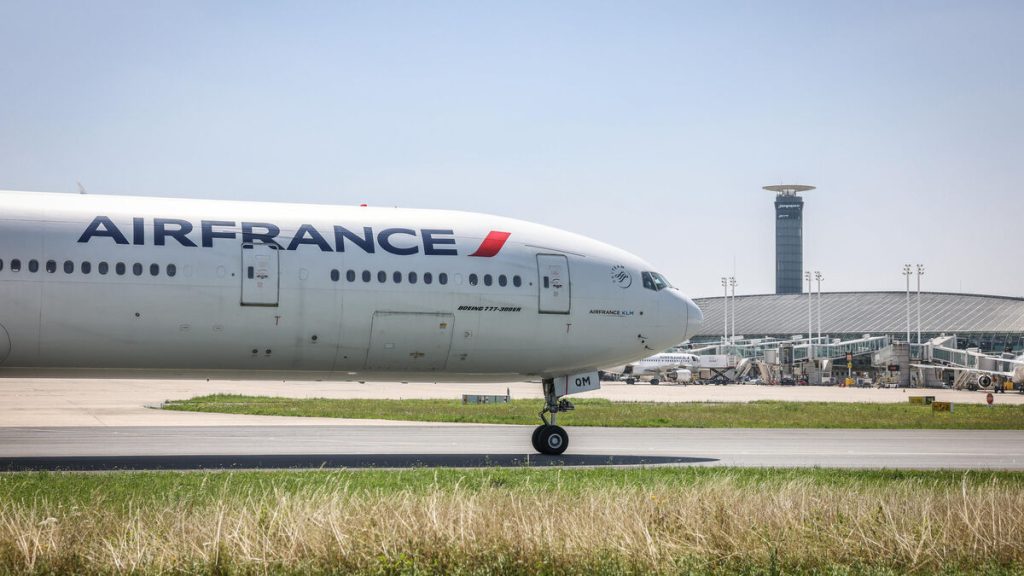 Taxe sur les billets d’avion : « économiquement irresponsable », selon les aéroports français
