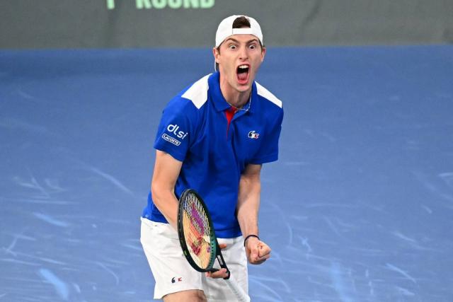 Ugo Humbert lance la France face au Brésil en Coupe Davis en battant Joao Fonseca