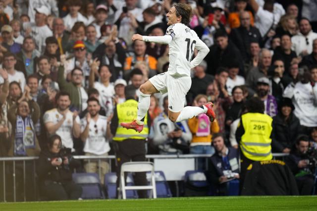 « Un cadeau pour le football » et « une légende » : Carlo Ancelotti encense Luka Modric après la victoire contre Gérone et le compare à Paolo Maldini
