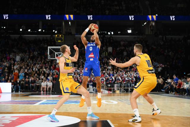 « Un nouveau départ en équipe de France » : Élie Okobo après la victoire des Bleus contre la Bosnie-Herzégovine