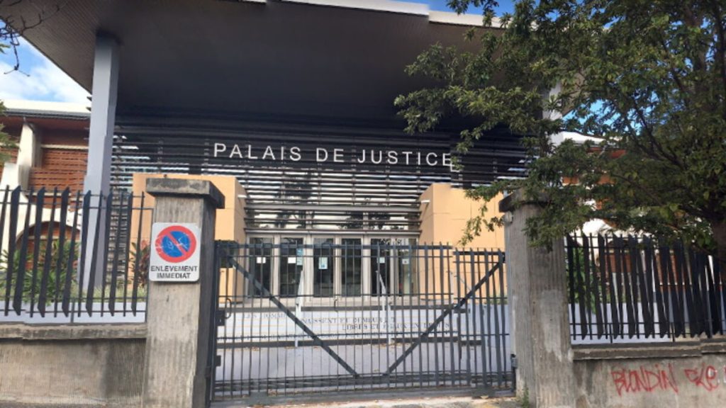 Une fillette de deux ans retrouvée morte à La Réunion, sa mère et son beau-père placés en détention