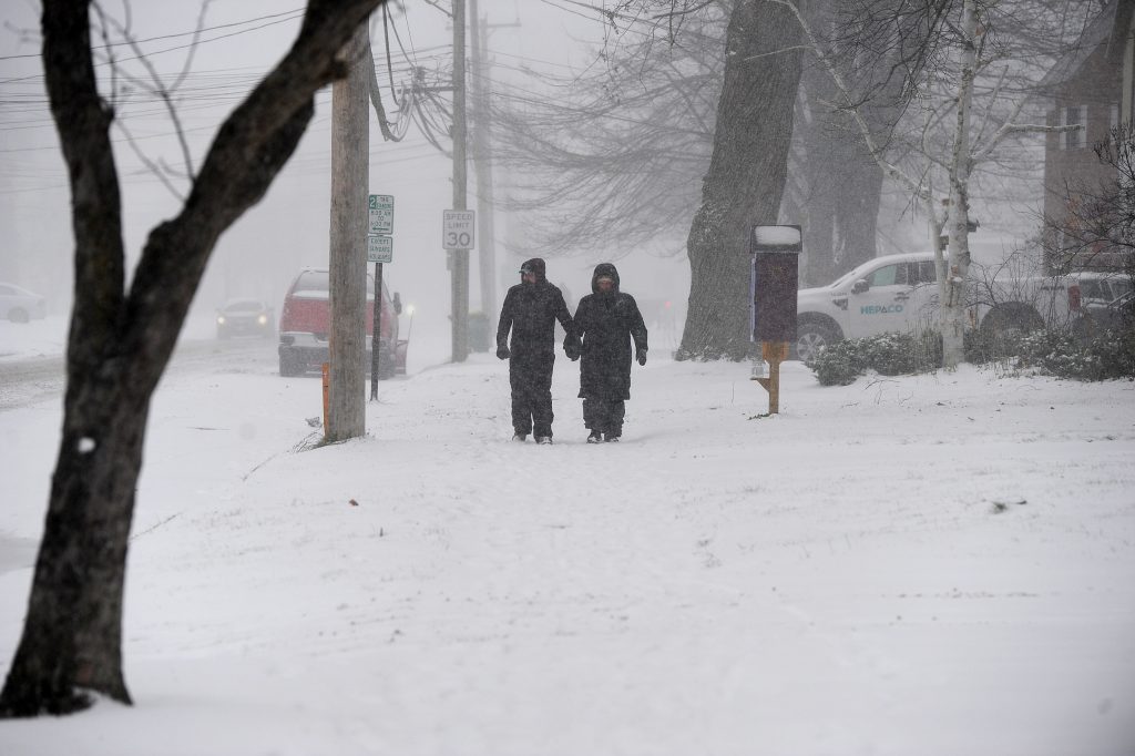 Winter weather storm snow live tracker Northeast