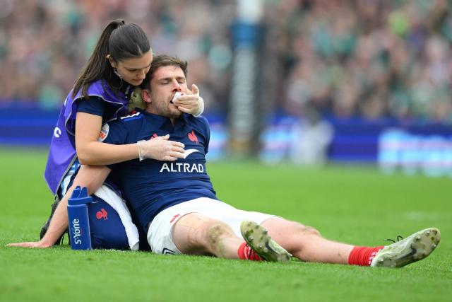 Après les blessures de Dupont et Barassi, la France cite trois Irlandais auprès de la commission de discipline des 6 Nations