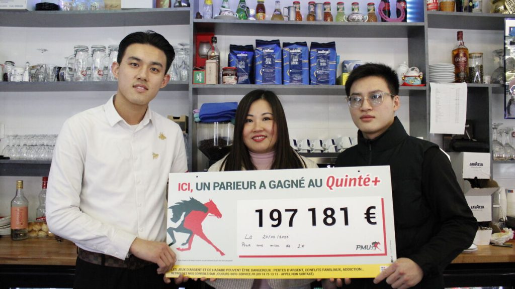 « Depuis, il n’y a que des gagnants ! » : au PMU de Villeneuve-le-Roi, le pari qui fait parler de lui