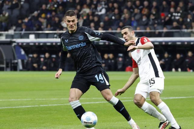 En balade à Francfort, Leverkusen remporte le choc de la journée en Bundesliga