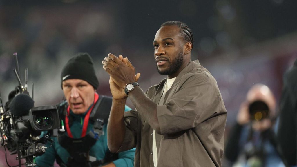 Football : la vidéo de l’hommage du public de West Ham au miraculé Michail Antonio