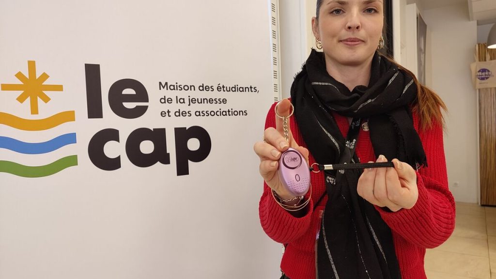 « Il y a neuf chances sur dix de faire fuir l’agresseur » : à Metz, un porte-clé d’alerte pour les femmes
