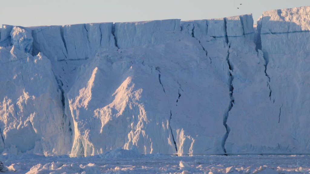 La collision du plus grand iceberg du monde avec la Géorgie du Sud pourrait être évitée