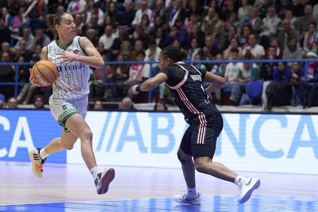 La finale de l'EuroCoupe s'éloigne pour l'Asvel, largement battue par Ferrol