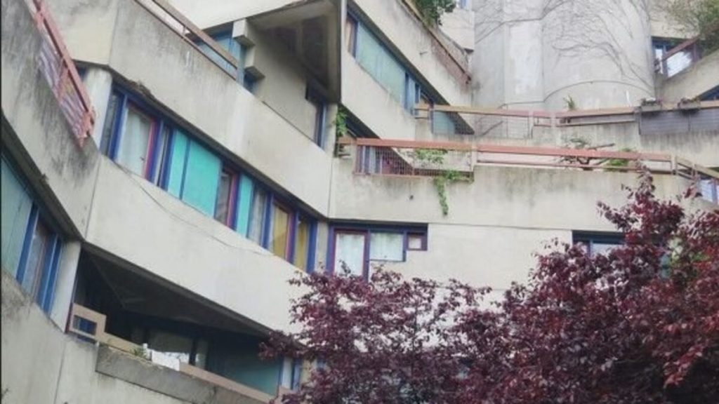 Logement social à Ivry : « On est enfermé dans un système bourré de contradictions », selon le maire