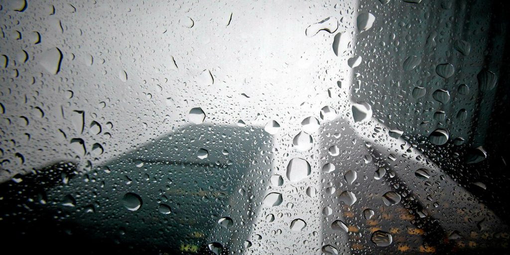 Météo : un temps contrasté entre éclaircies, pluies et vents forts sur la France
