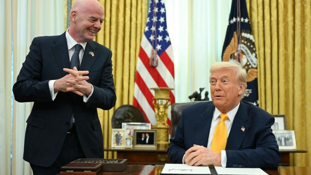 Mondial 2026 : les États-Unis ont « une chance de gagner », assure Infantino à Trump