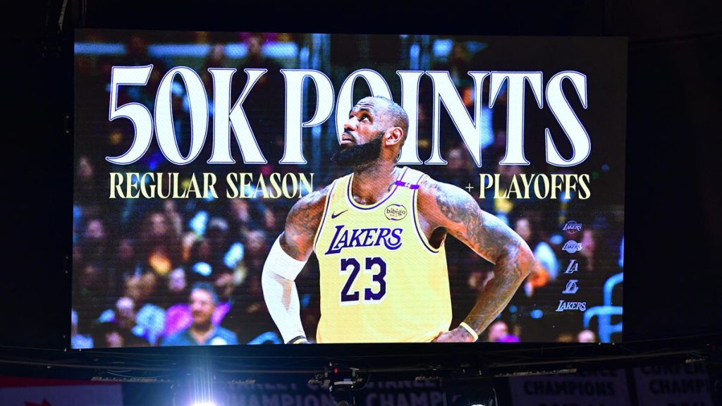 NBA : nouveau record pour LeBron James, premier joueur à dépasser les 50.000 points