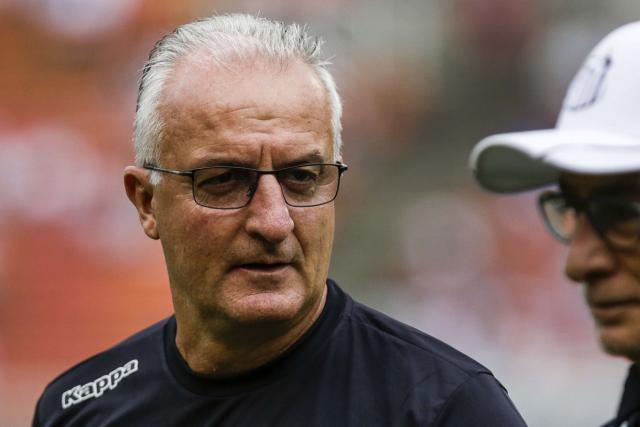 « Ne plaçons pas nos attentes trop haut » : le sélectionneur Dorival Jr sur le retour de Neymar avec le Brésil