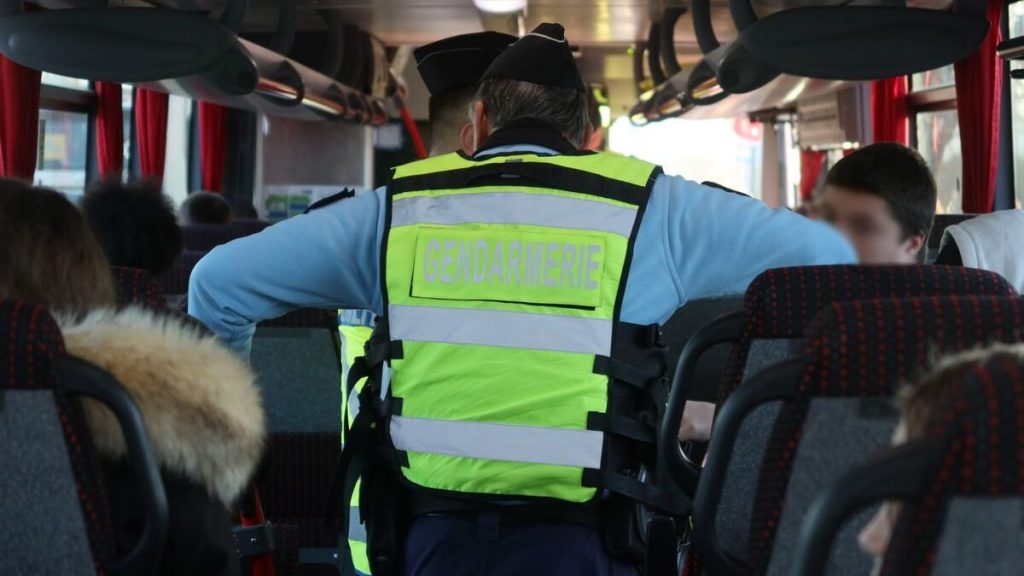 Non-port de la ceinture dans les transports scolaires : dans l’Oise, des amendes à 135 euros pour les élèves
