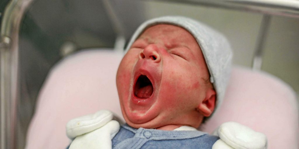 Qu’est-ce que le nouveau « congé de naissance », dans les cartons du gouvernement ?
