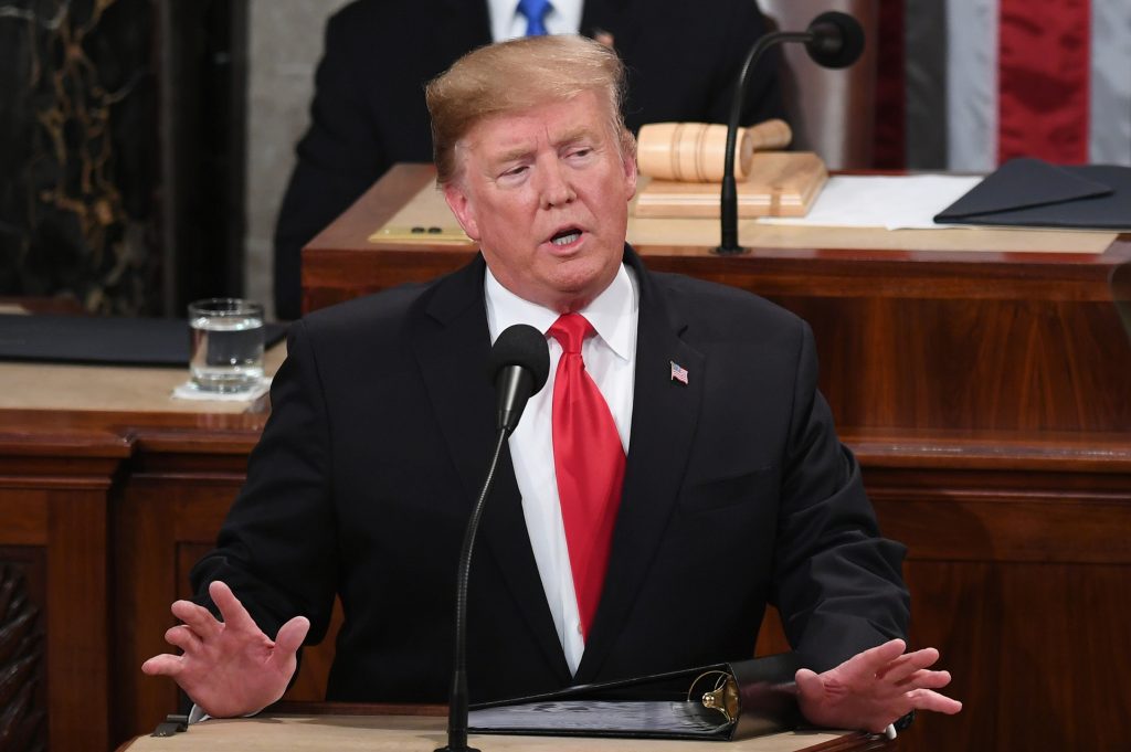 Trump gets economy red flag before address