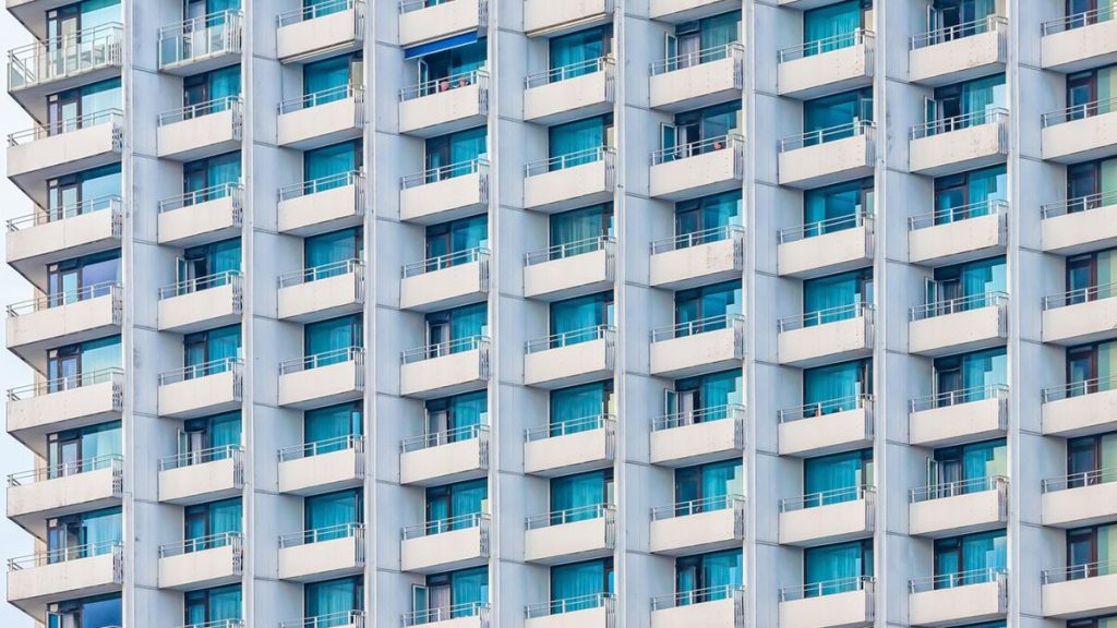 Un homme meurt après avoir été enfermé nu sur son balcon par sa partenaire au Japon